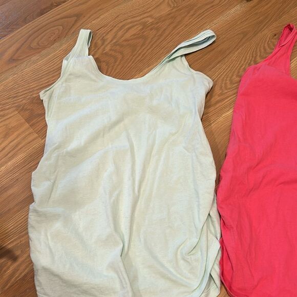 Old Navy maternity cotton tanks XS - Picture 2 of 5